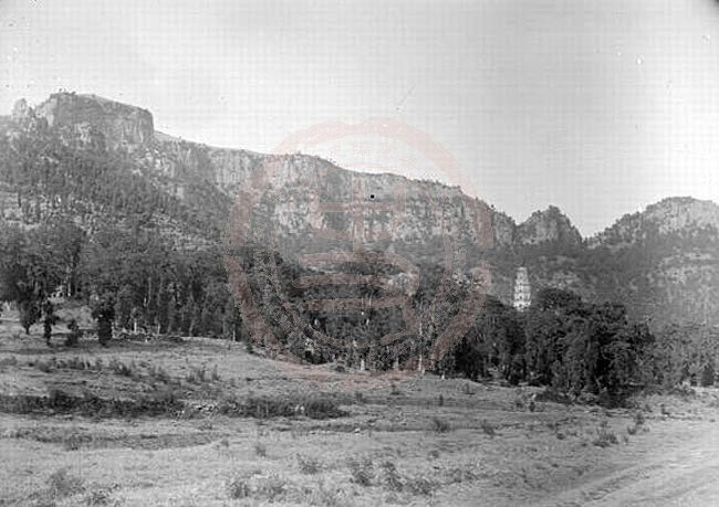 1907年6月16日-17日，灵岩寺。