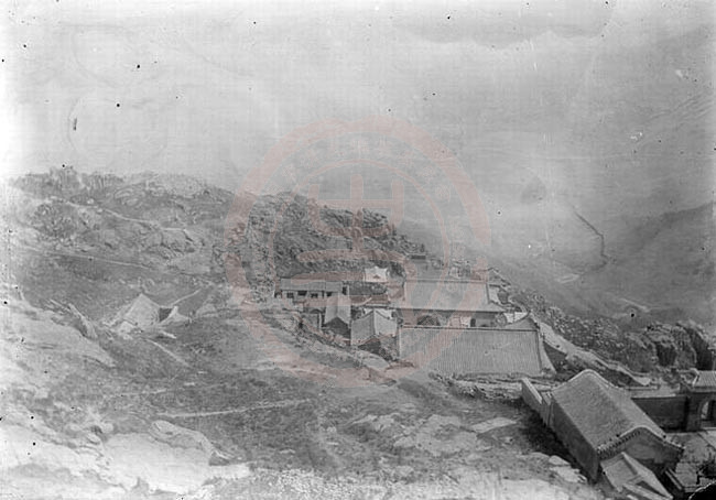 1907年6月20日-21日，泰山极顶俯瞰