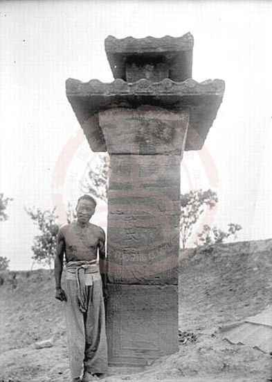 1907年7月5日，嘉祥县，武梁祠